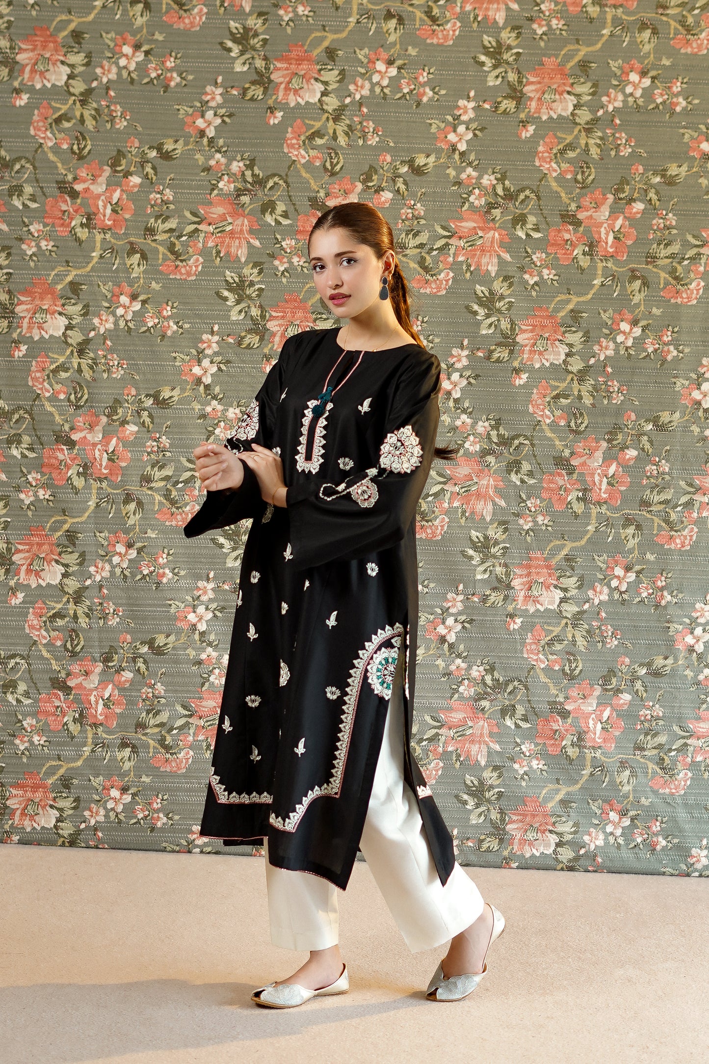 ROSHNI